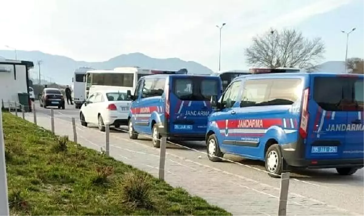 Eski eşini 2 saat boyunca bıçakla rehin aldı