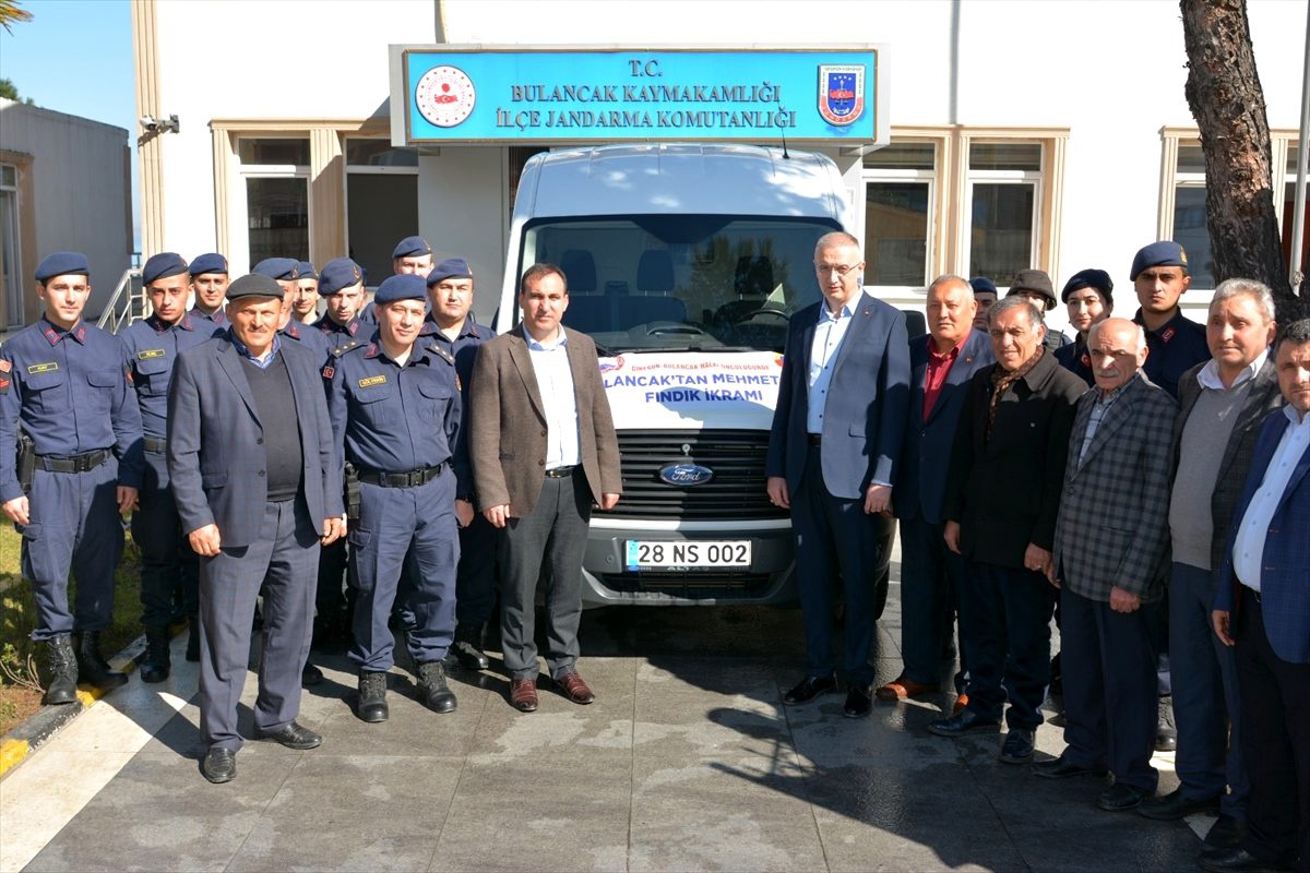 Giresun\'dan Mehmetçik için bir ton fındık