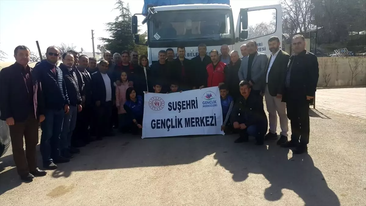 Suşehri\'nden İdlib\'e yardım malzemesi