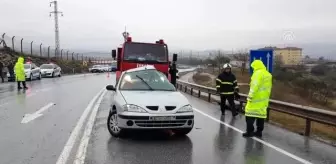 Ciple otomobil çarpıştı: 1 ölü, 1 yaralı