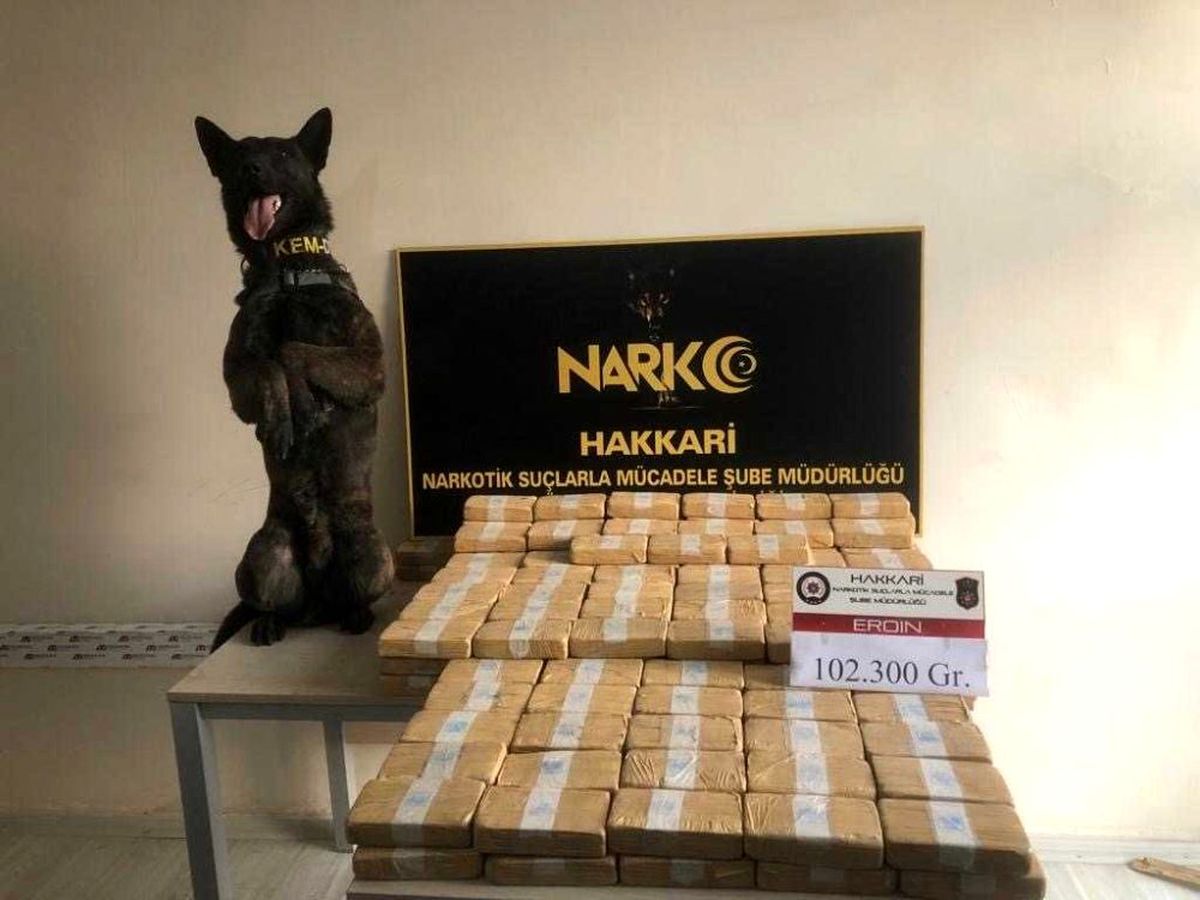 Hakkari\'de 102 kilo eroin ele geçirildi