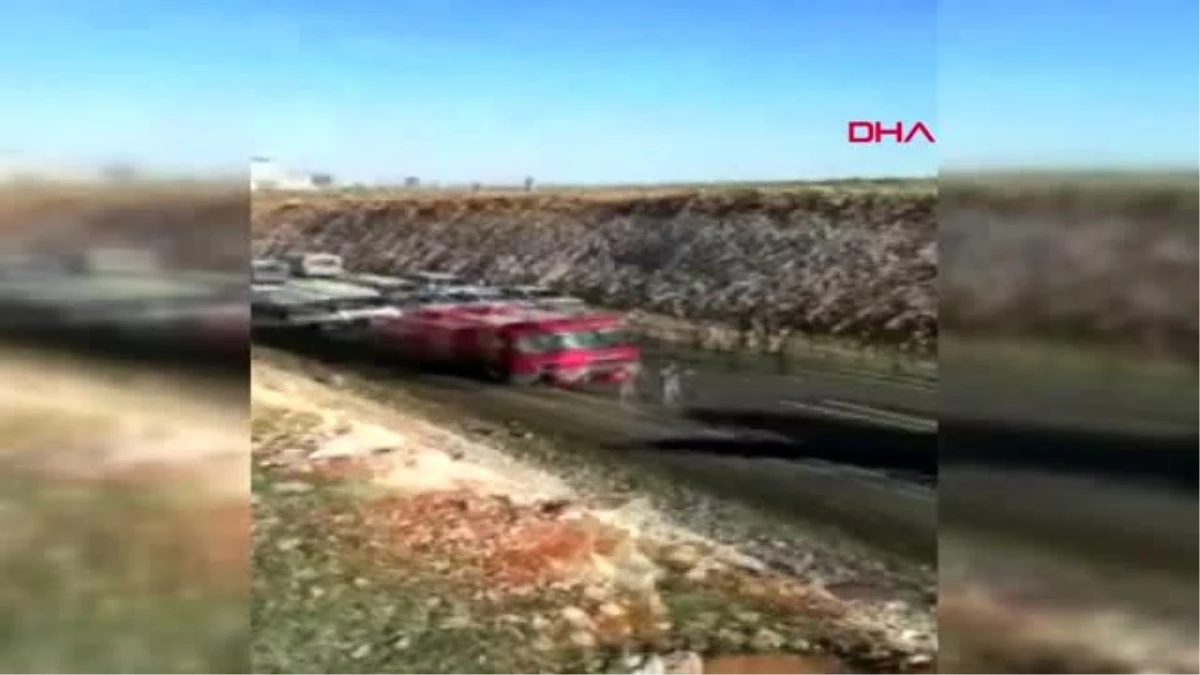 Mardin\'de otomobil ile hafif ticari araç çarpıştı: 6 yaralı