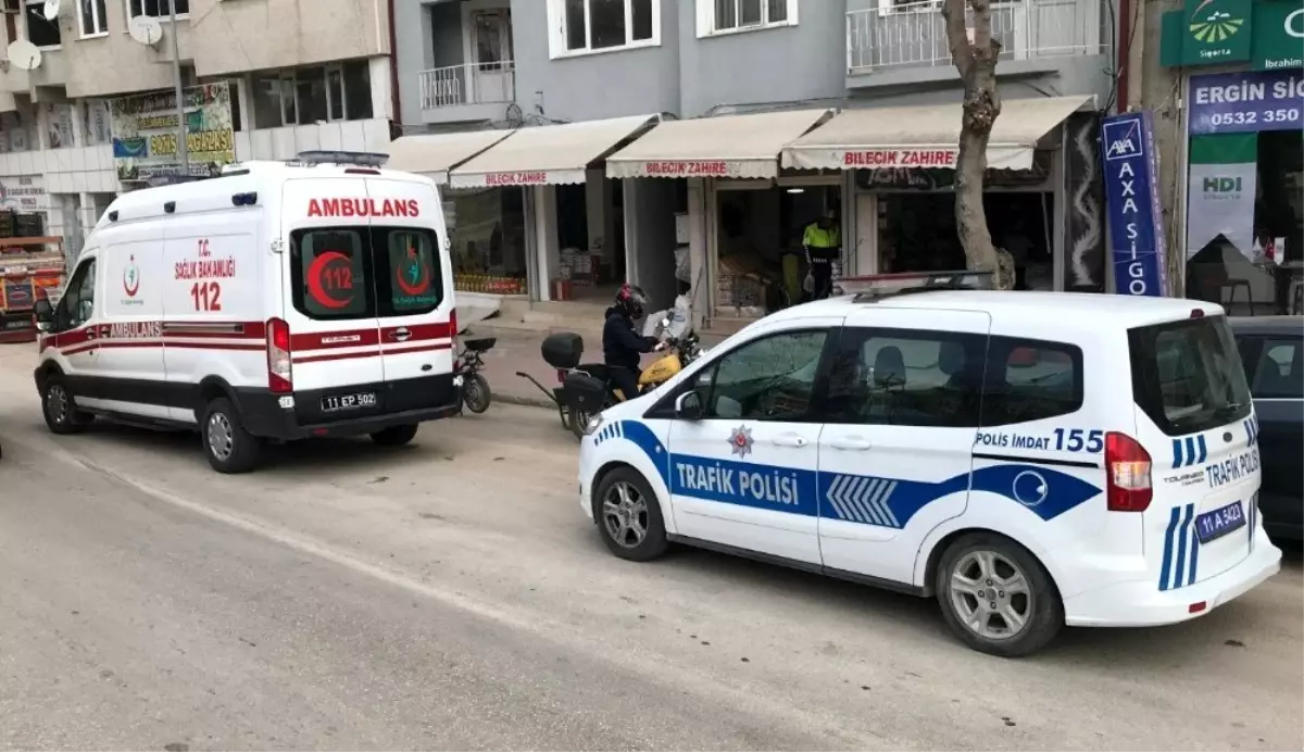 Önünde seyreden araç yayaya yol verince duramayarak kaza yaptı