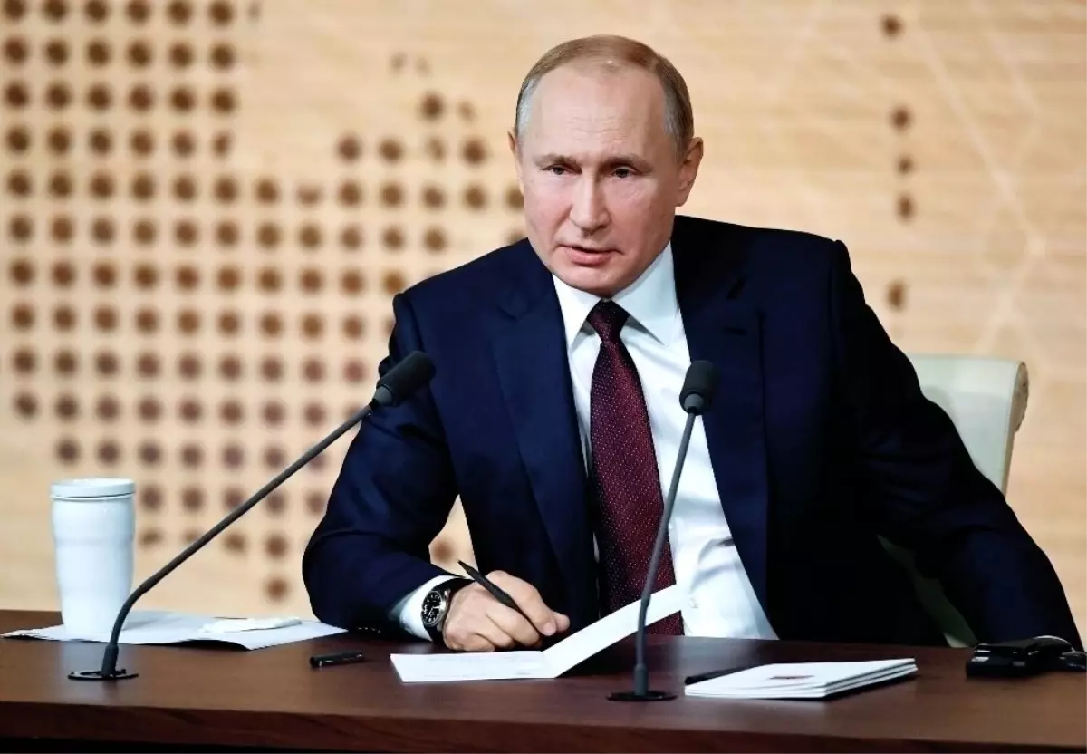 Putin: "Rusya\'nın geleceği için referanduma ihtiyaç var"