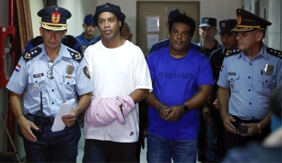 Ronaldinho\'nun tutuklu bulunduğu hapishanede futsal turnuvası düzenlenecek