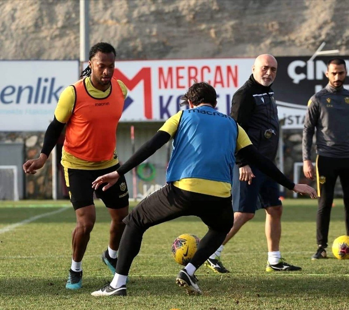 Yeni Malatyaspor galibiyet hasretini Trabzonspor karşısında dindirmek istiyor
