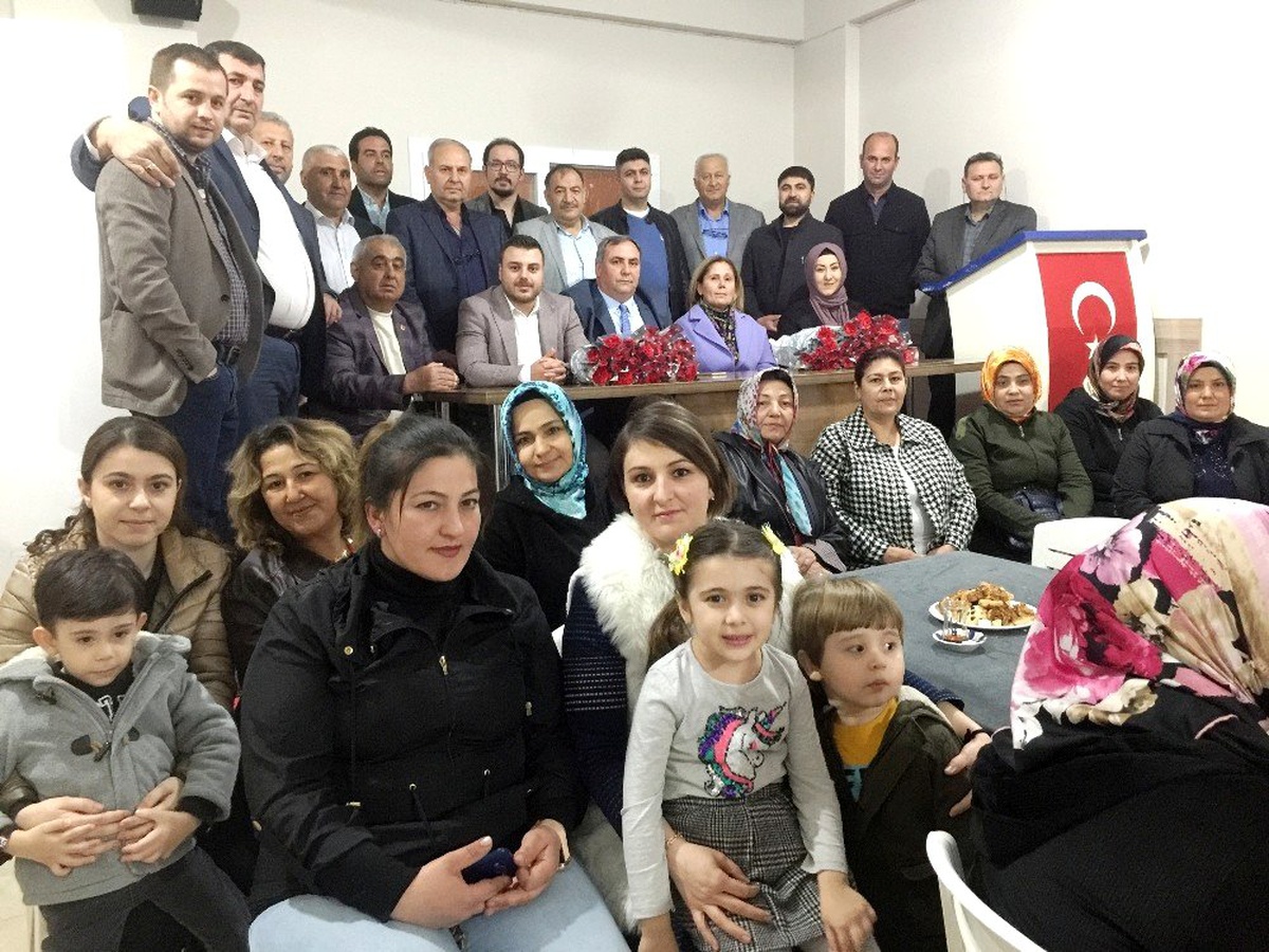 Alaşehir AK Parti\'de birlik beraberlik vurgusu