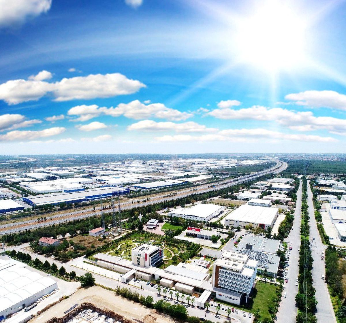 Antalya OSB, elektriğini çatılarından üretecek