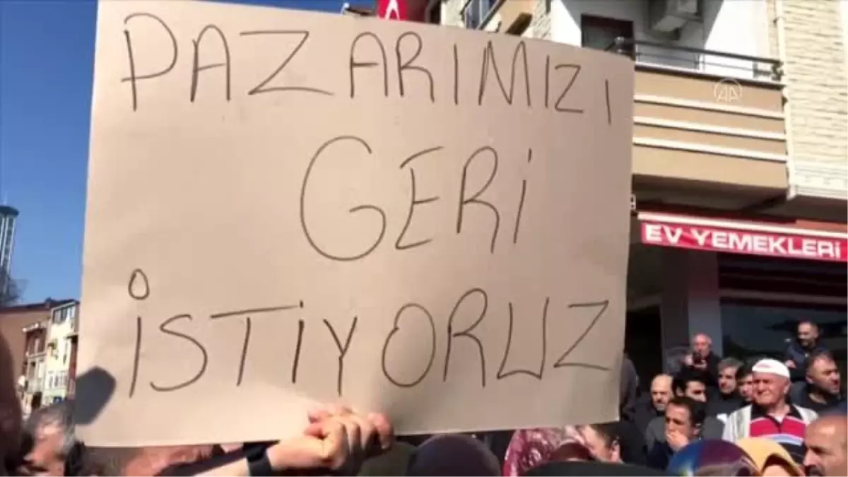 Ataşehir\'de pazar yeri protestosu