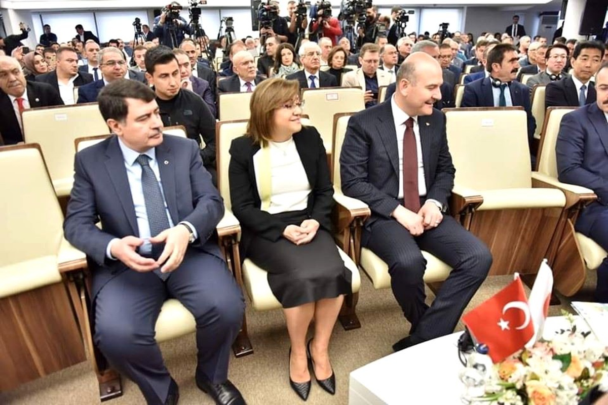 Başkan Pekmezci, "Afet Riski Azaltma ve Deprem" toplantısına katıldı