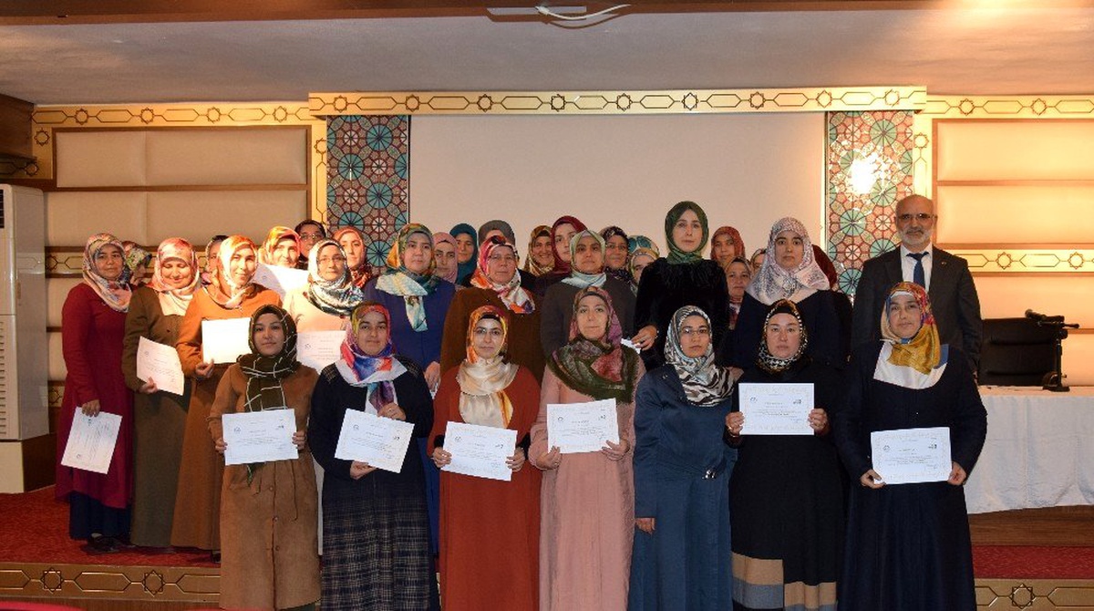 Erdemli\'de \'Öğrenme ve oyun teknikleri\' semineri