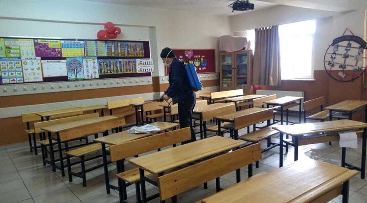 Eskişehir\'de okullar koronaya karşı dezenfekte yapıldı