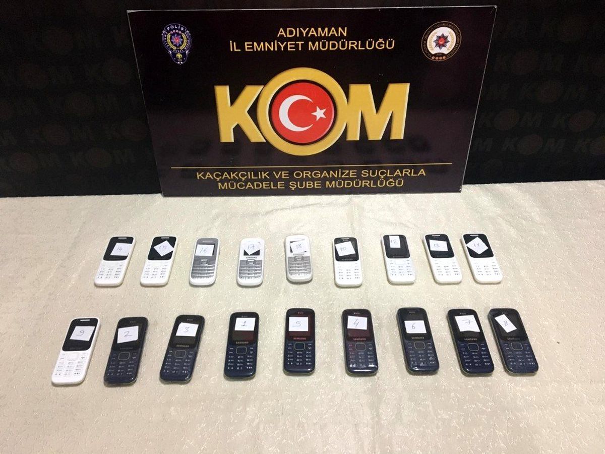 Gümrük kaçağı cep telefonu ele geçirildi