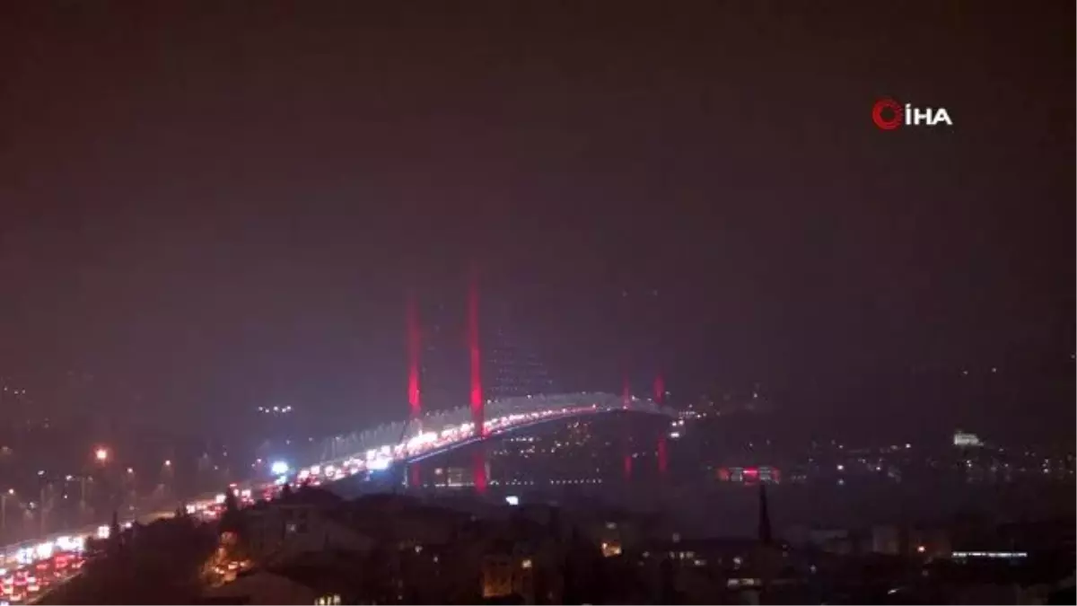 İstanbul\'da sis etkili oluyor