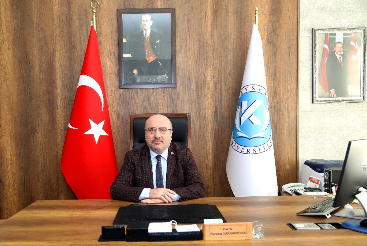 Kayseri Üniversitesi Rektörü Karamustafa\'nın, İstiklal Marşı\'nın Kabulünün 99. Yıldönümüyle İlgili...