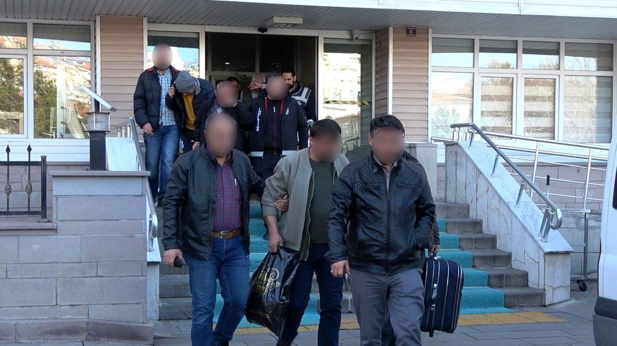Kırıkkale\'de 93 polis ile şafak operasyonu: 10 gözaltı