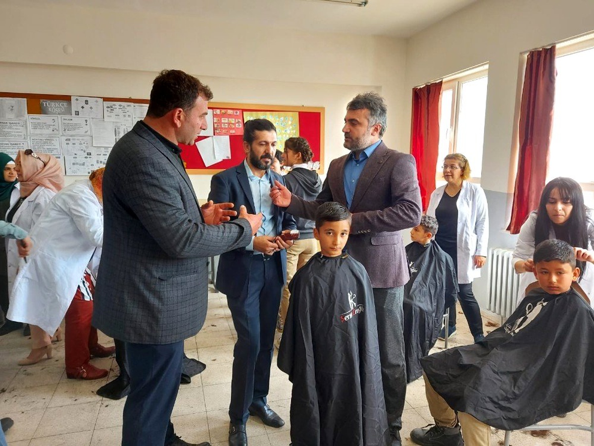 Köy okullarındaki öğrencilere ücretsiz saç bakımı