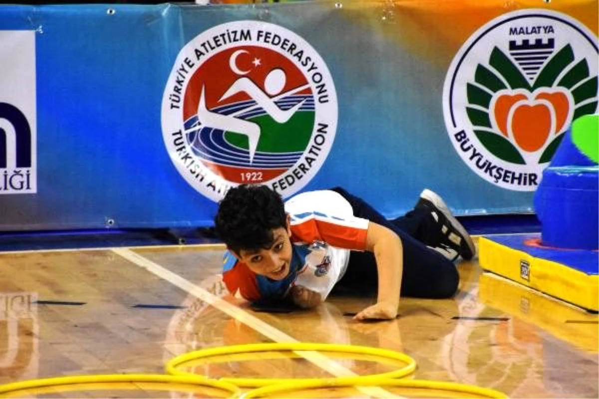 Malatya\'da \'Çocuk Atletizm Şenliği\' düzenlendi