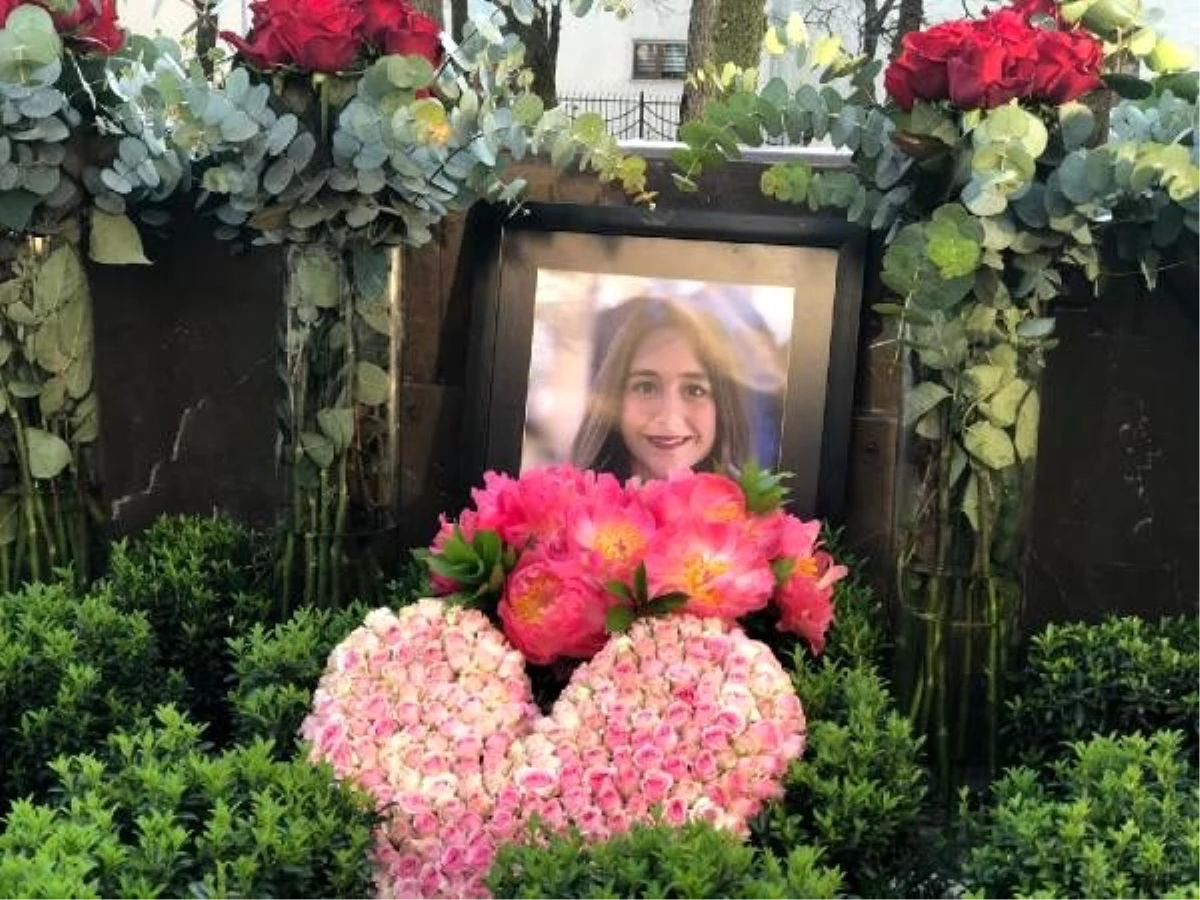 Mina Başaran ölüm yıldönümünde mezarı başında anıldı