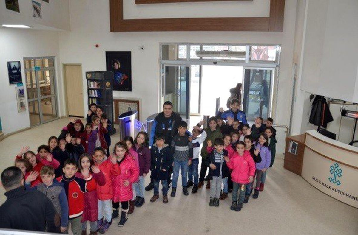 Muş\'ta "Geleceğin İçin Oku" projesi