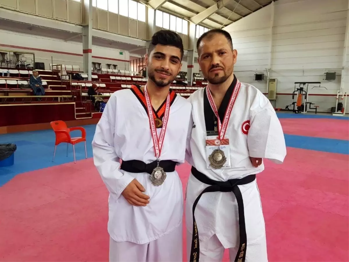 Paraolimpik Taekwondo Türkiye ikincileri Melikgazi\'den