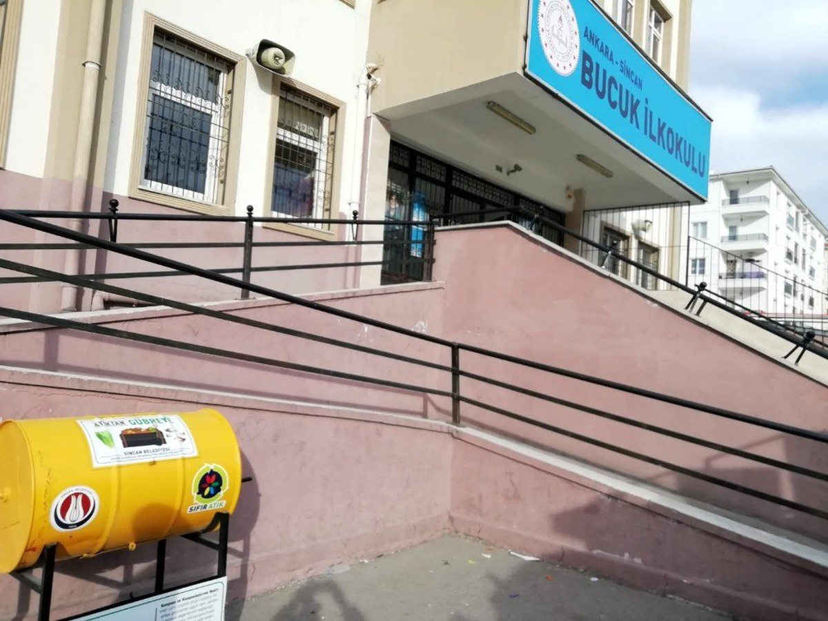 Sincan\'da öğrenciler okullarda organik gübre üretecek