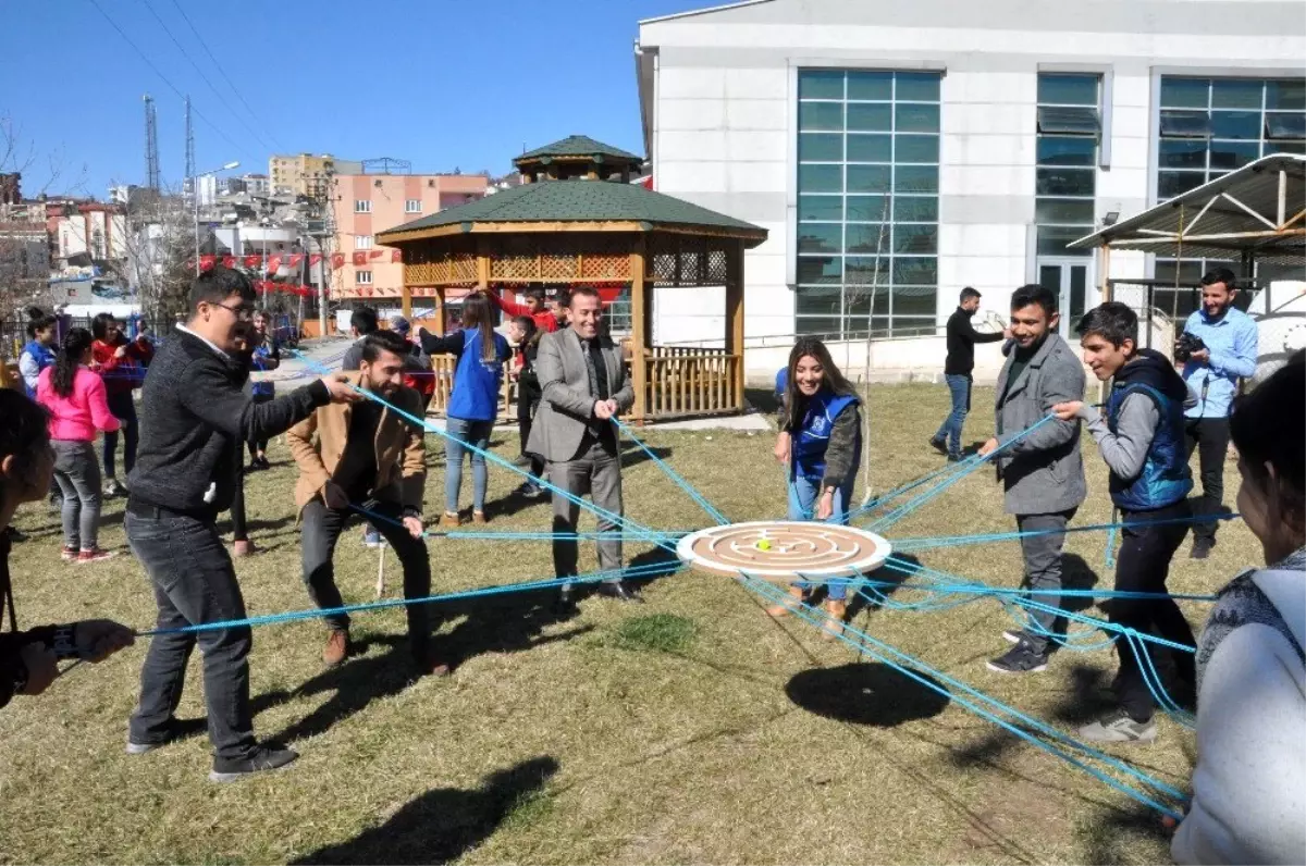 Şırnak\'ta Mutlu Çarşamba Projesi