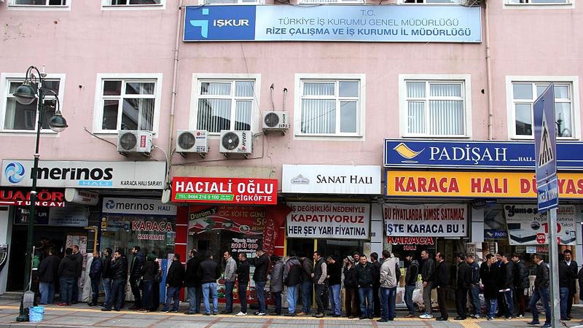 Türkiye\'de iş bulma ümidi olmayanların sayısı son 1 senede yüzde 40 arttı