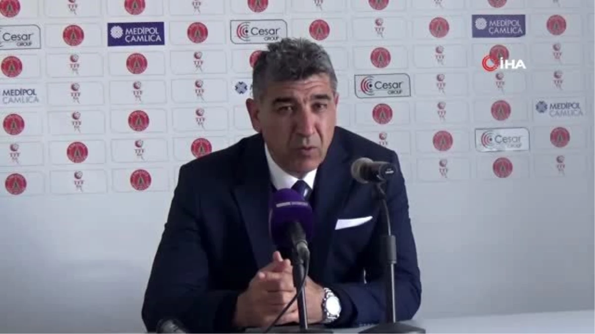 Ümraniyespor Teknik Direktörü Sait Karafırtınalar: "2 günde 1 maç oynamak zorluyor"
