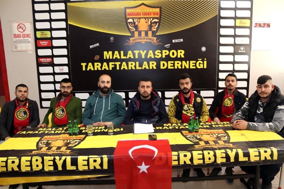 Yeni Malatyaspor taraftarından hakem tepkisi