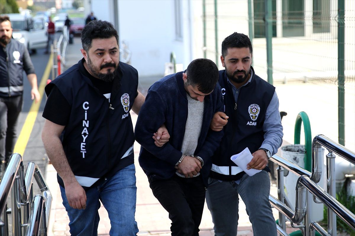 Adana\'da bıçaklı kavga: 1 ölü, 1 yaralı