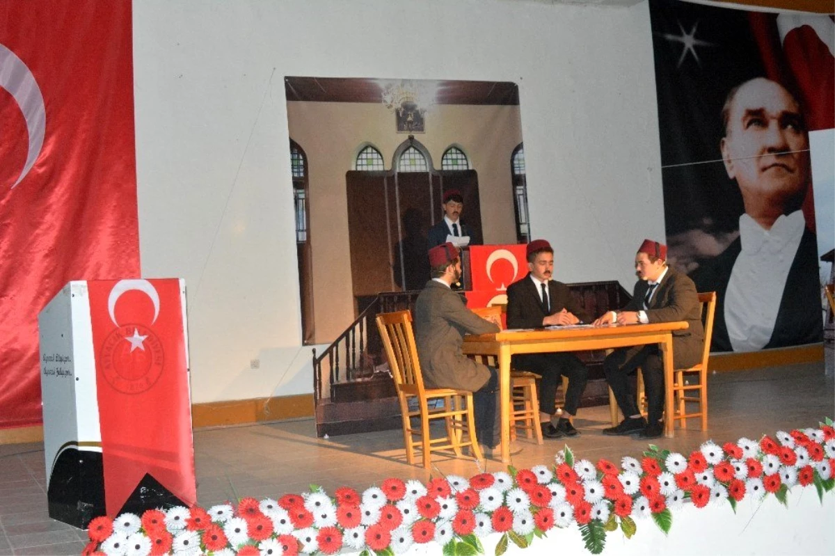 Ayvacık\'ta İstiklal Marşı\'nın Kabulünün 99. yıl dönümü kutlandı
