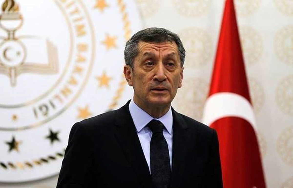  Milli Eğitim Bakanı Selçuk, 20.30\'da açıklama yapacak