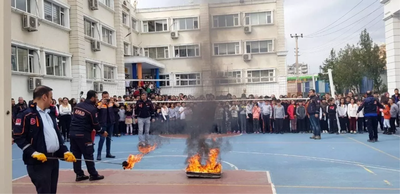 Bilnet Okullarında gerçeği aratmayan deprem ve yangın tatbikatı