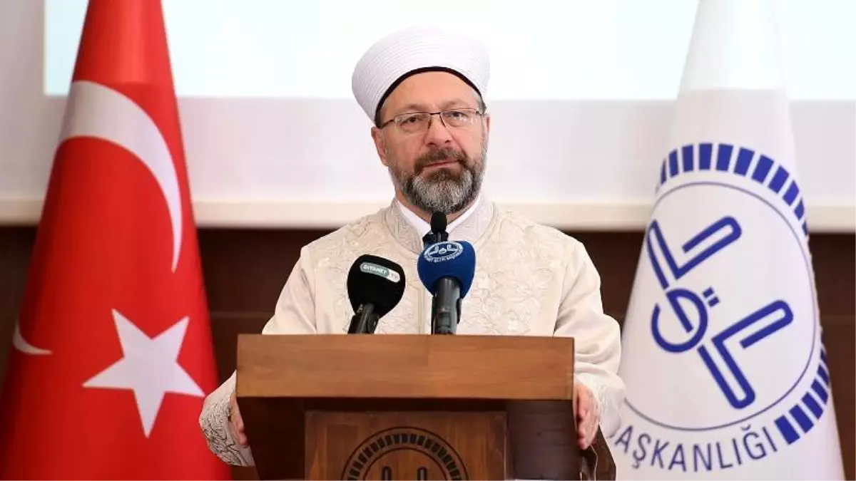 Diyanet\'ten cuma namazı açıklaması yok, hutbe: \'Tedbir Mümi\'nden takdir Allah\'tandır