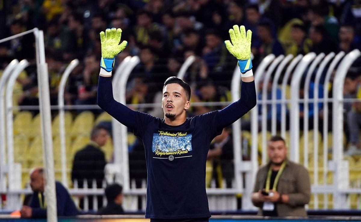 Fenerbahçe\'de Altay ameliyat olacak