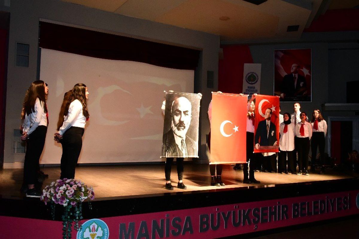 Gediz Anadolu Lisesinden muhteşem program