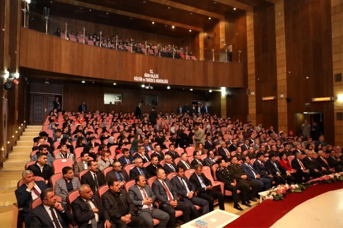 Iğdır\'da İstiklal Marşının kabulü ve Mehmet Akif Ersoy\'u Anma Günü