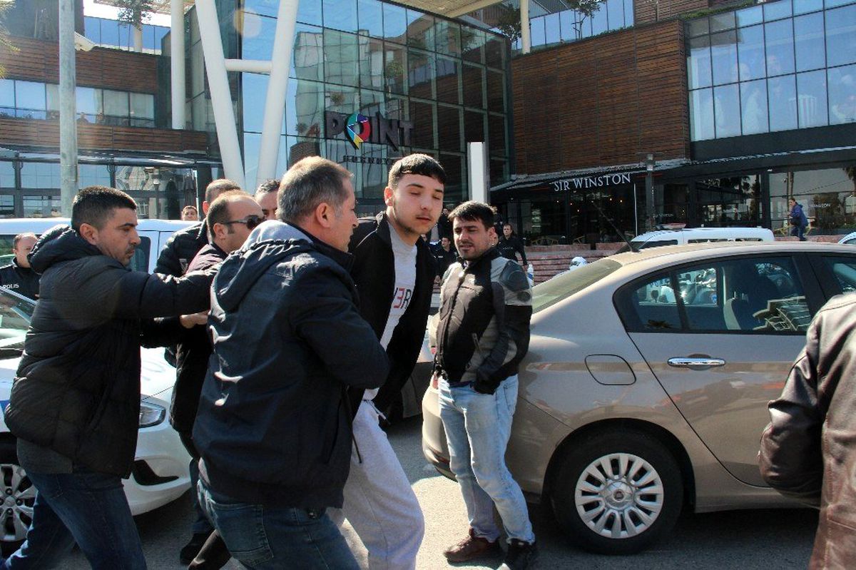 İzmir\'deki AVM\'yi pompalıyla basmıştı, sebebi belli oldu