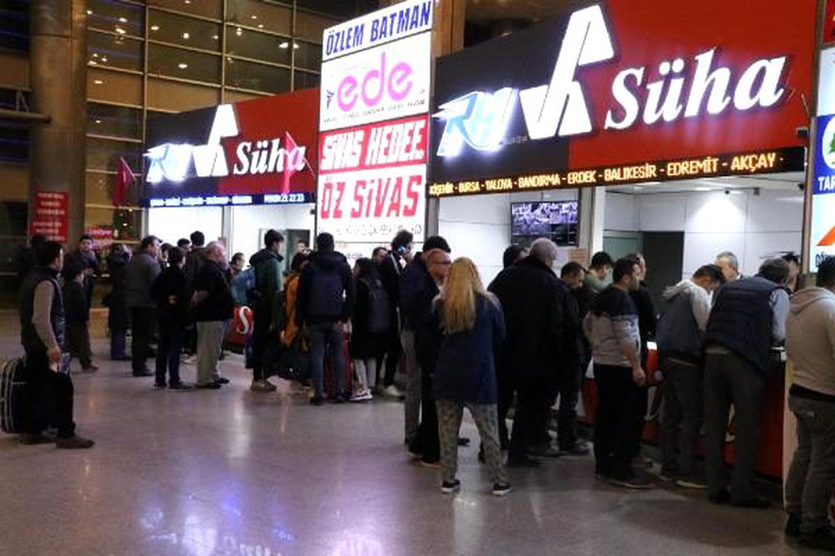 Kayseri otogarında tatil yoğunluğu