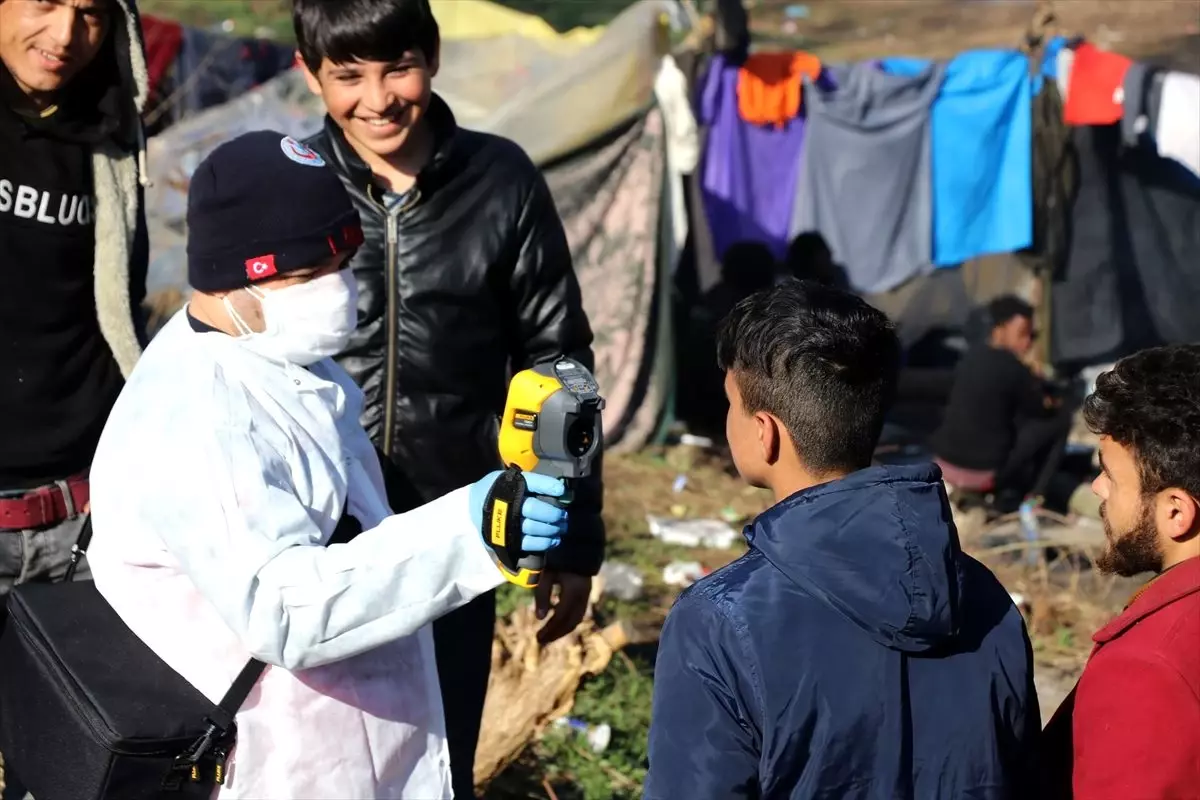 Koronavirüs tedbirleri kapsamında sığınmacılara sağlık taraması yapılıyor