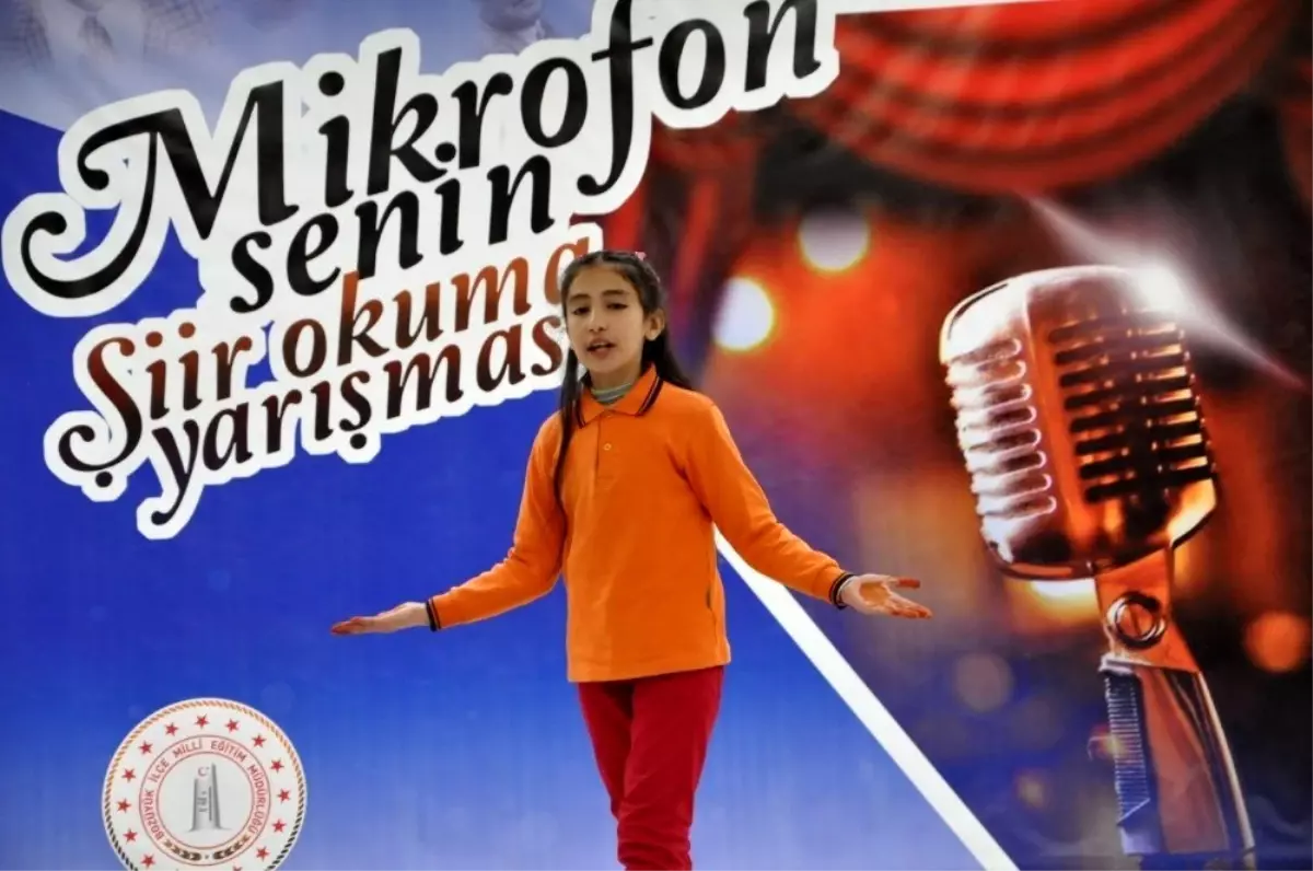 "Mikrofon Senin" adlı şiir yarışması