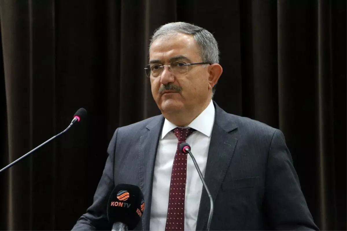 Rektör Şahin: "Korona virüsü psikolojik savaşın aracı olarak kullanmak isteyenler var"