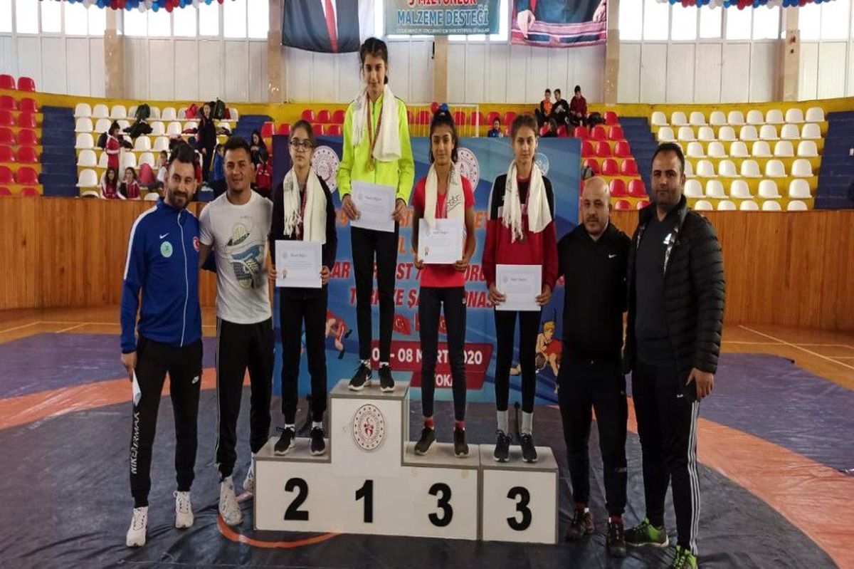 Süleymanpaşa\'nın çocukları başarıya doymuyor