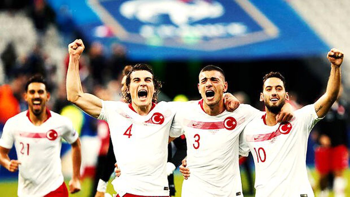 UEFA\'dan corona virüsü toplantısı! EURO 2020\'nin kaderi...