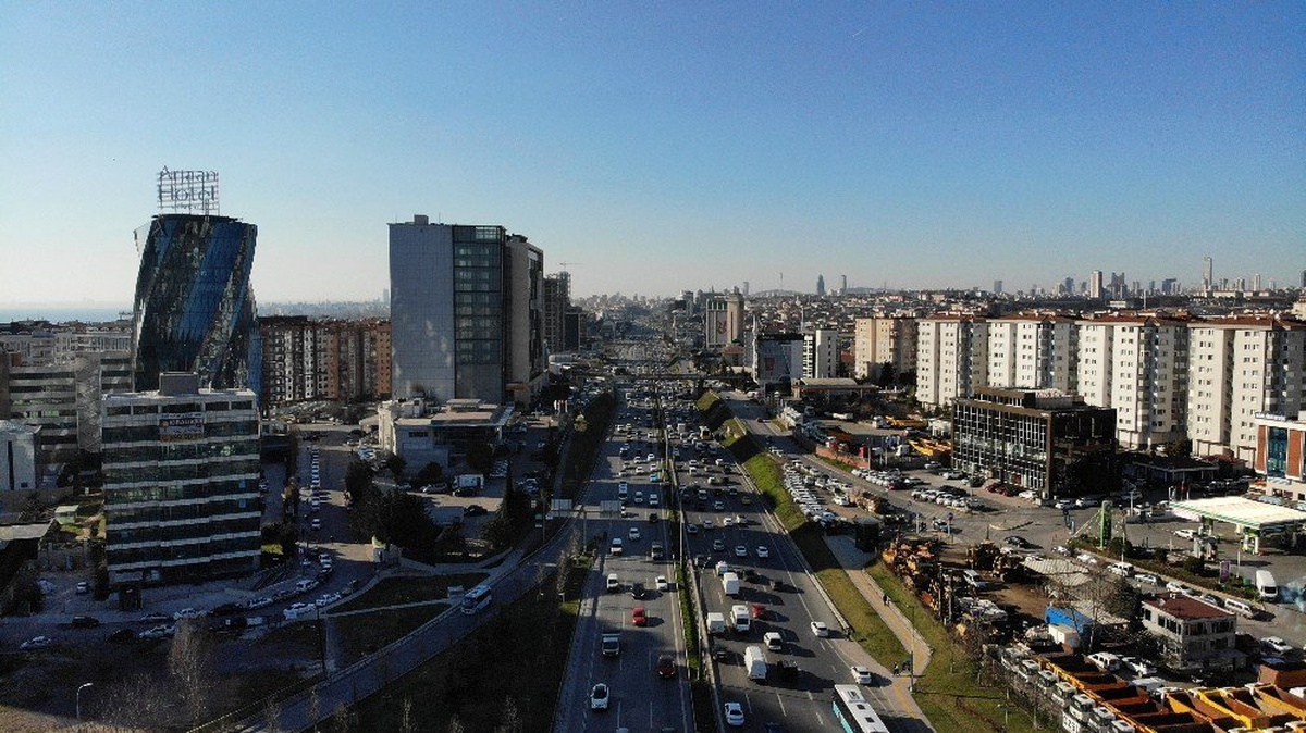 Anadolu Yakası\'nda trafik yoğunluğu havadan görüntülendi