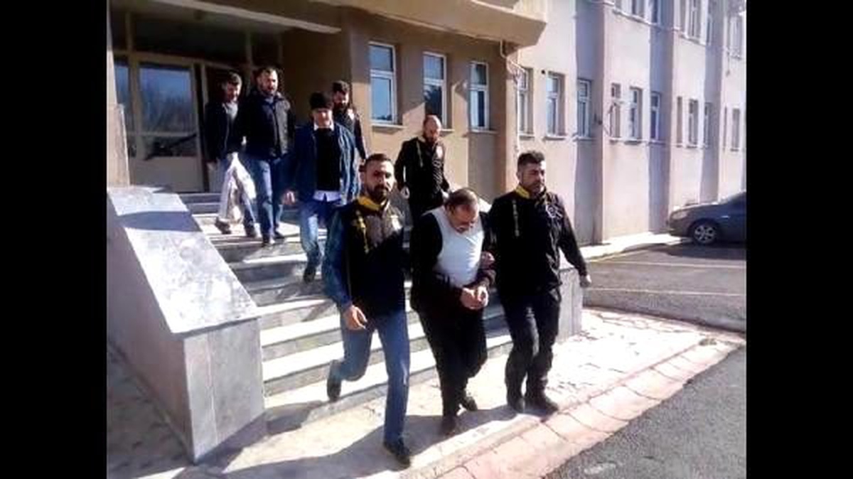 Azeri sevgilisini öldüren zanlı tutuklandı