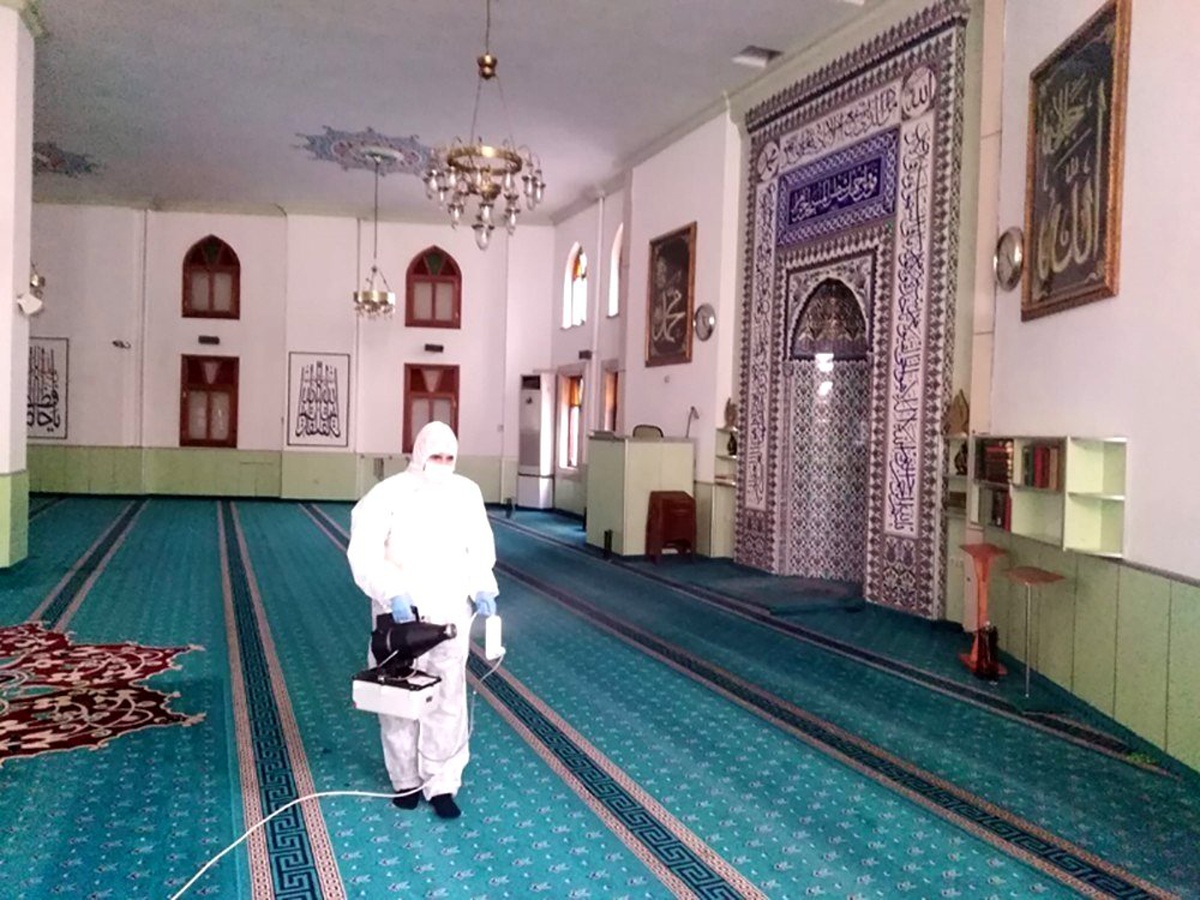 Bayrampaşa\'daki okul ve camilerde \'korona\' önlemi
