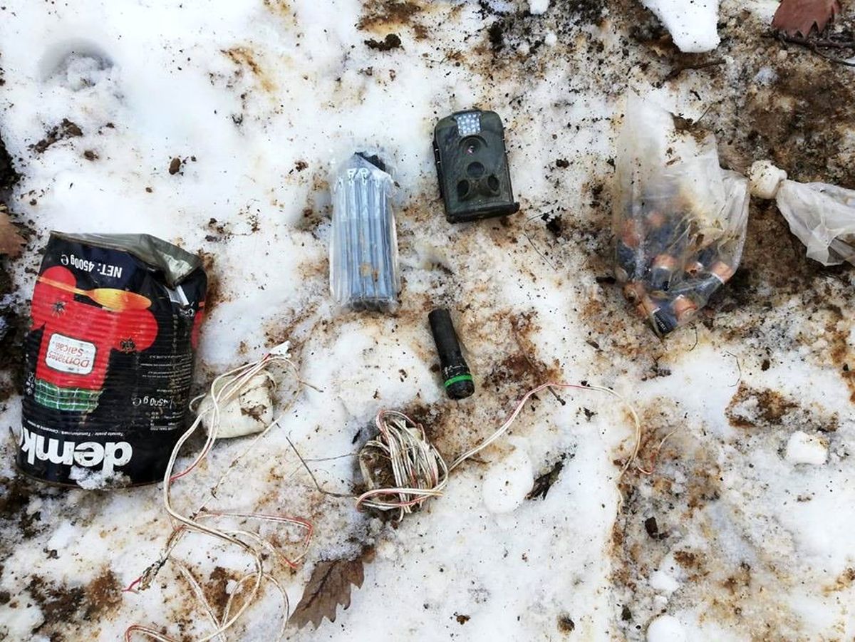 Bitlis\'te terör örgütüne ait 1 adet sığınak ve araziye gizlenmiş malzeme ele geçirildi