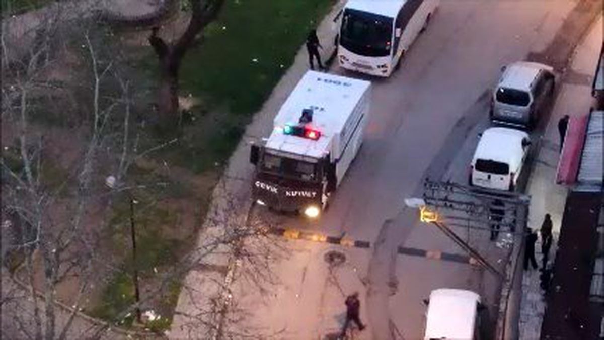 Bursa\'da şafak operasyonunda 10 tutuklama